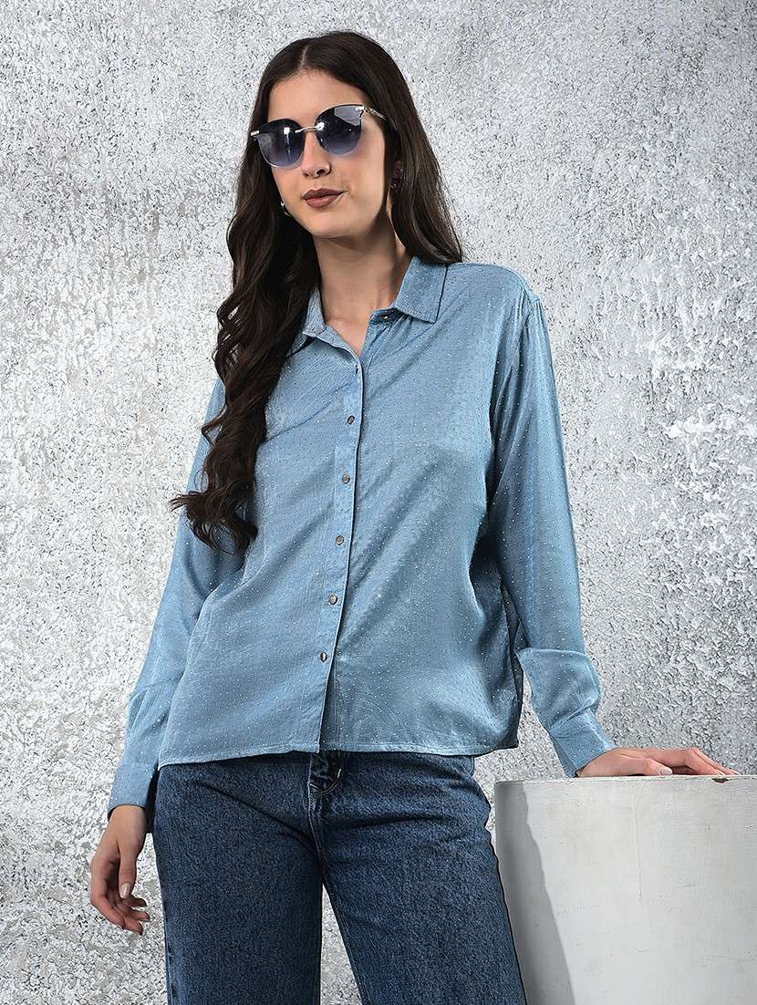 women collared long sleeve shirt