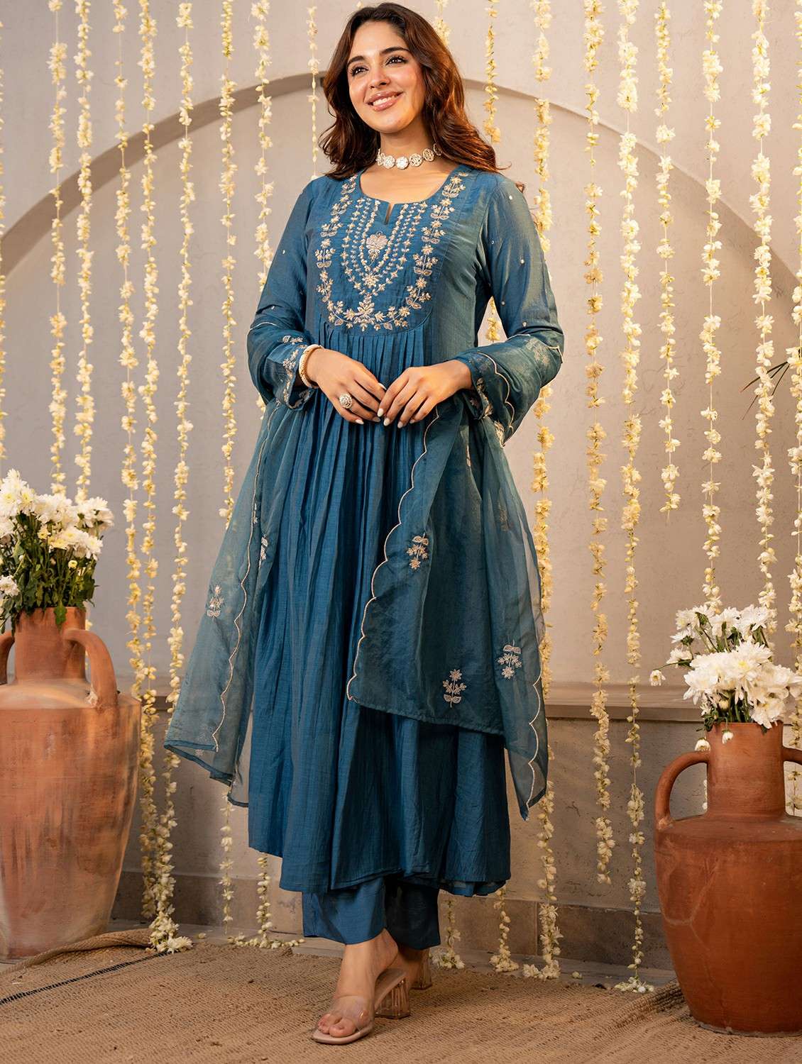women embroidered long sleeve kurta pant with dupatta set - 22178497 -  Zoom Image - 0