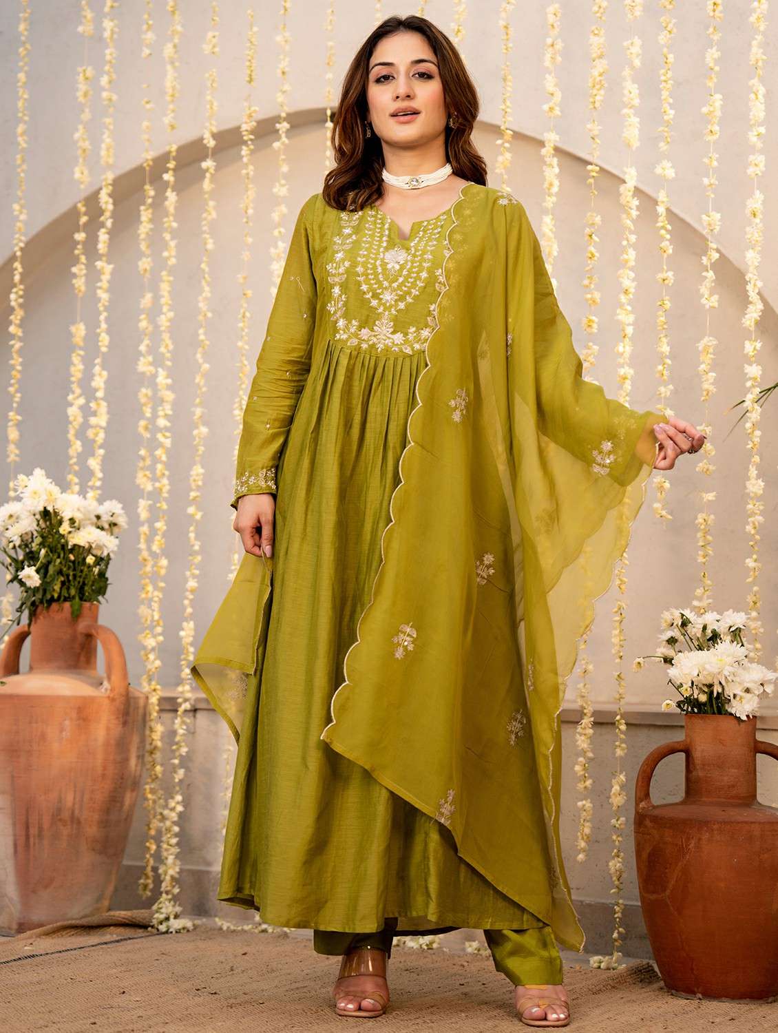 women embroidered long sleeve kurta pant with dupatta set