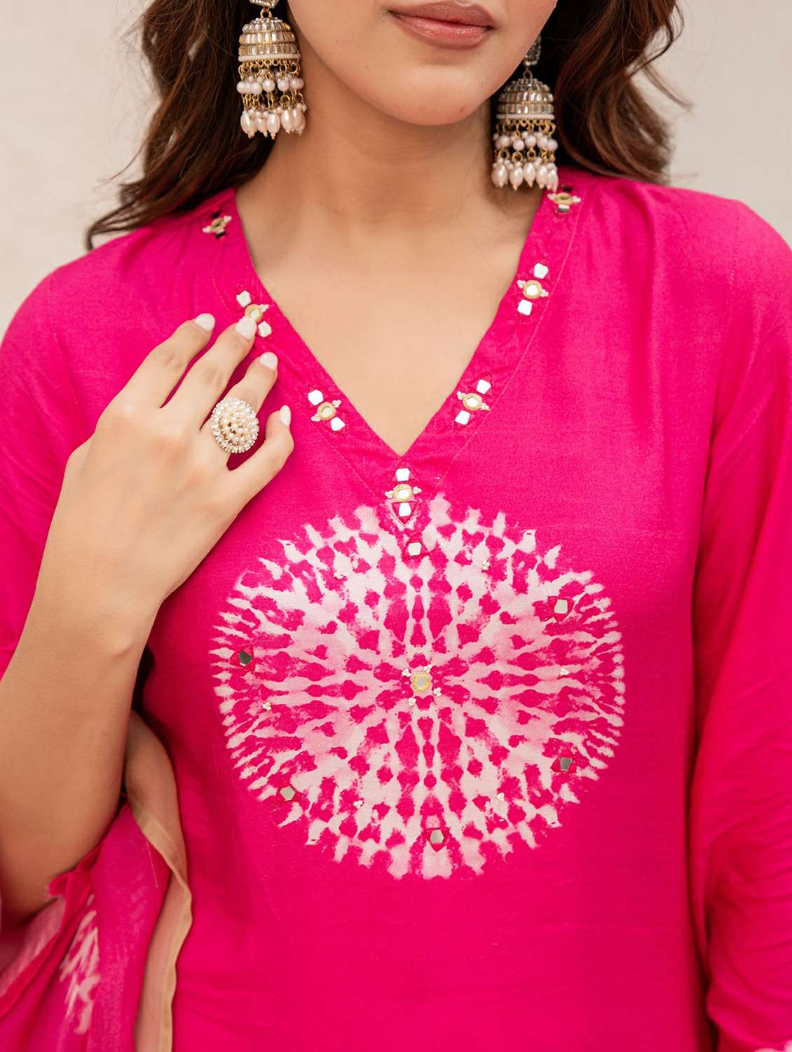 women embroidered three quarter sleeve kurta pant with dupatta set - 22178501 -  Standard Image - 5