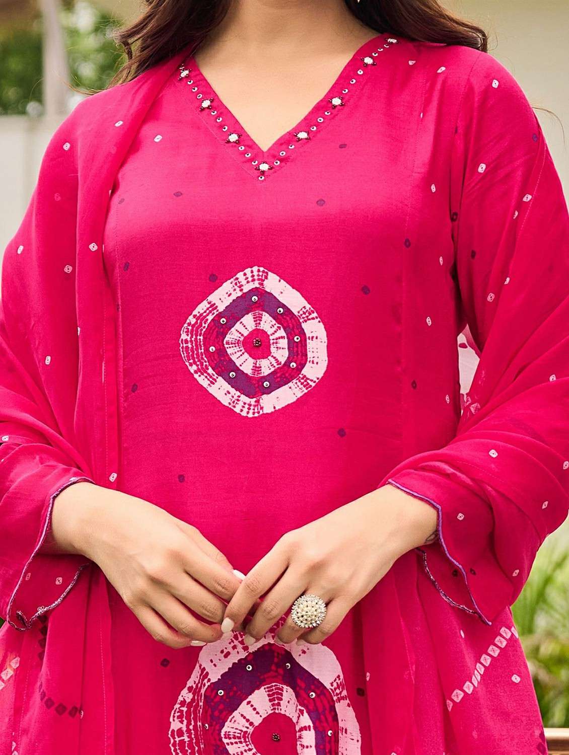 women embroidered long sleeve kurta pant with dupatta set - 22178505 -  Standard Image - 5