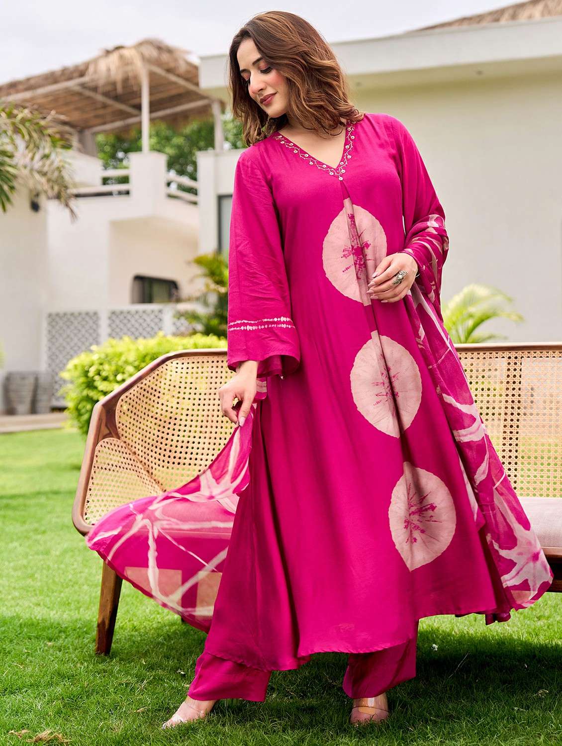 women embroidered long sleeve kurta pant with dupatta set - 22178517 -  Standard Image - 3