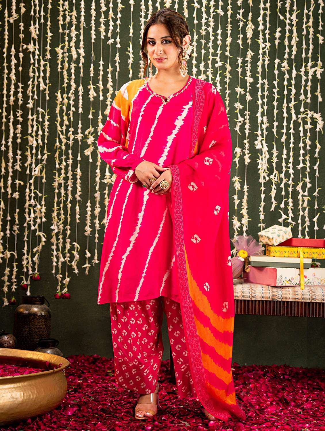 women embroidered long sleeve kurta pant with dupatta set - 22178524 -  Standard Image - 3