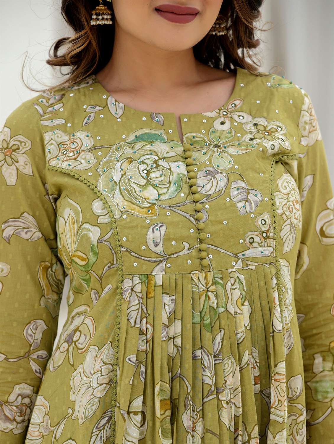 women embroidered three quarter sleeve kurta pant with dupatta set - 22178531 -  Standard Image - 5