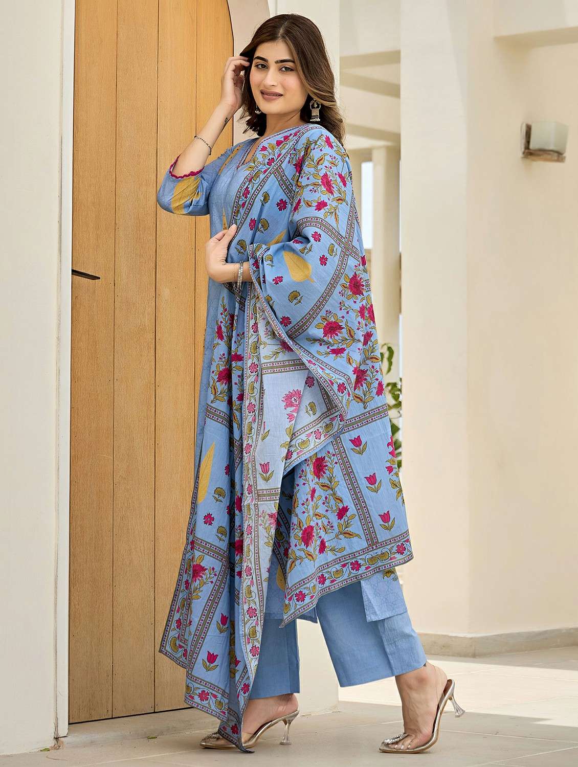 women embroidered three quarter sleeve kurta pant with dupatta set - 22178536 -  Standard Image - 3