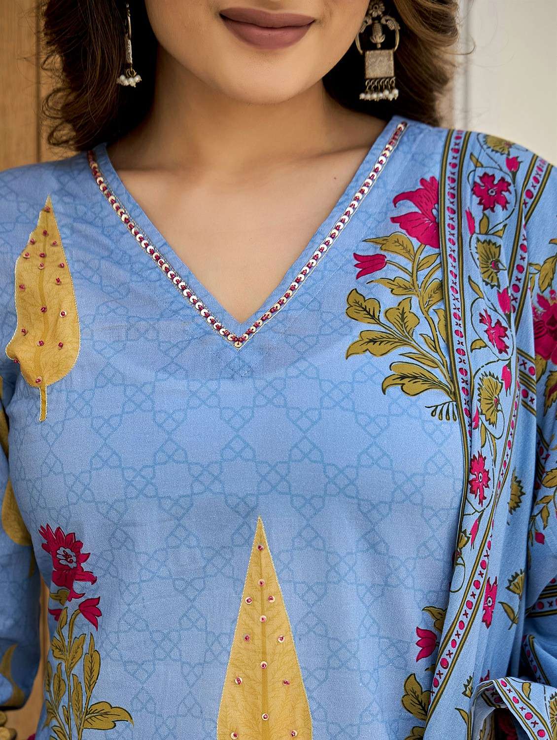 women embroidered three quarter sleeve kurta pant with dupatta set - 22178536 -  Standard Image - 5