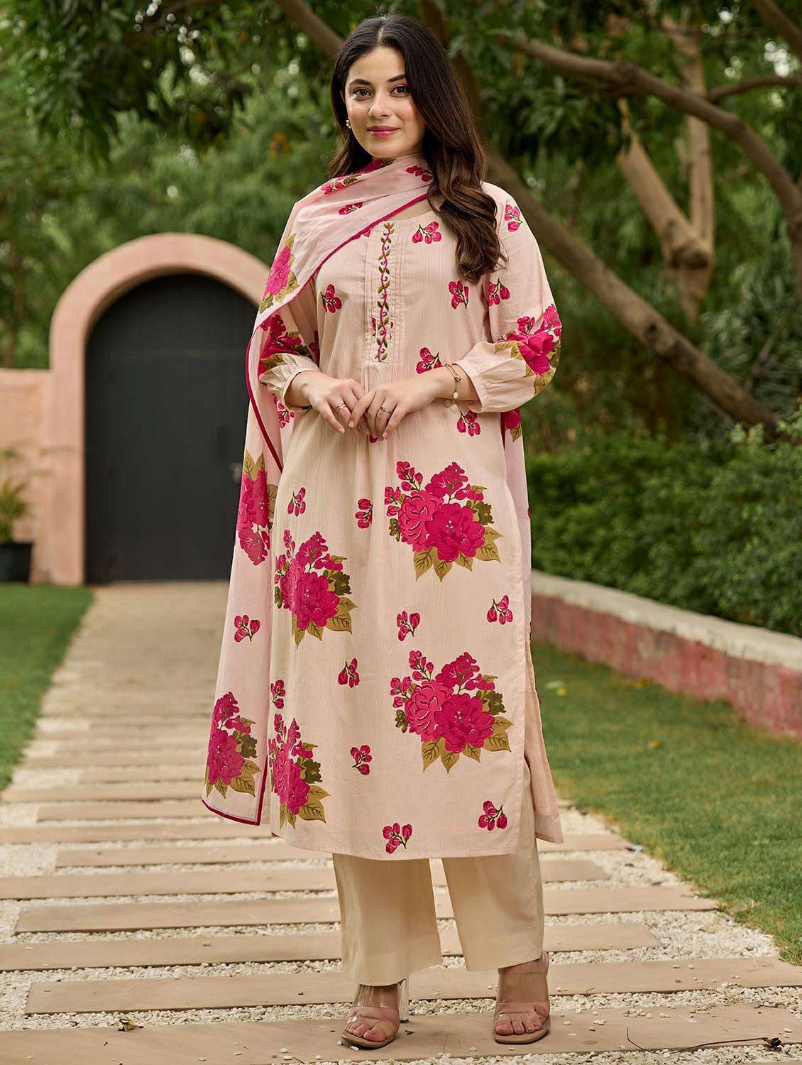 women floral three quarter sleeve kurta pant with dupatta set