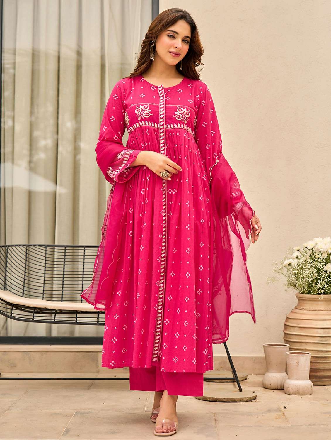 women solid with work long sleeve kurta pant with dupatta set