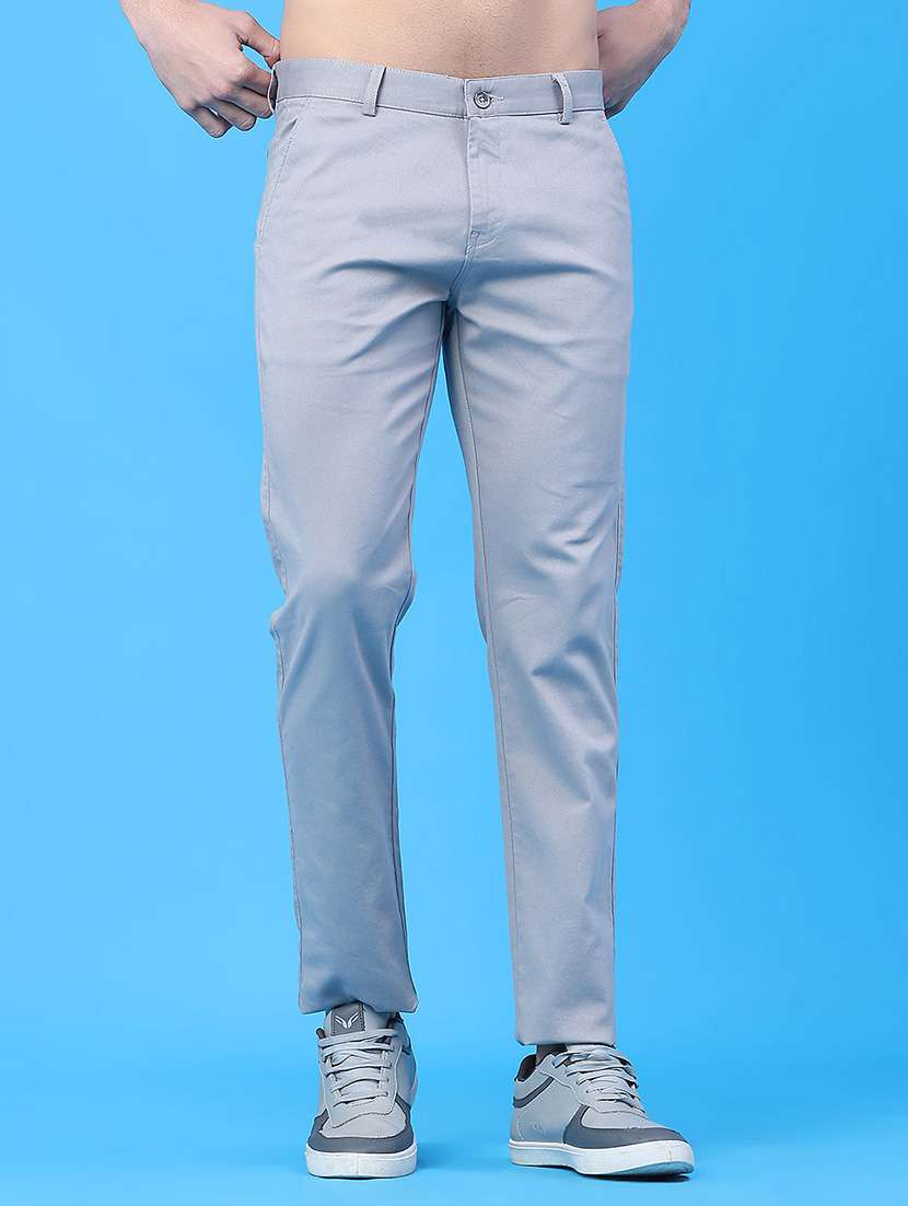 men solid mid rise chinos casual trouser
