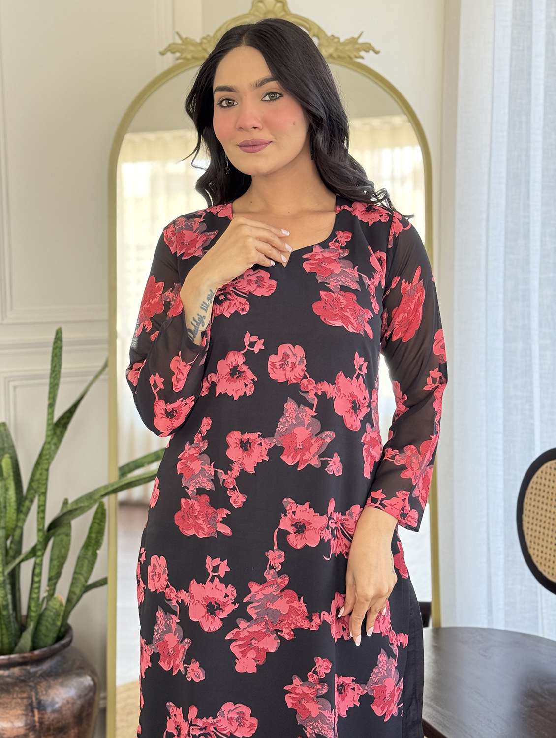 women three quarter sleeve kurta and pant with dupatta  - 22178937 -  Standard Image - 5