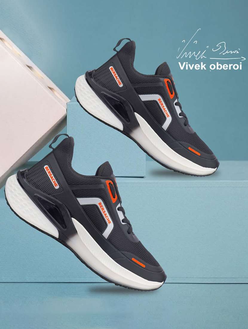 men black lace up sport shoe