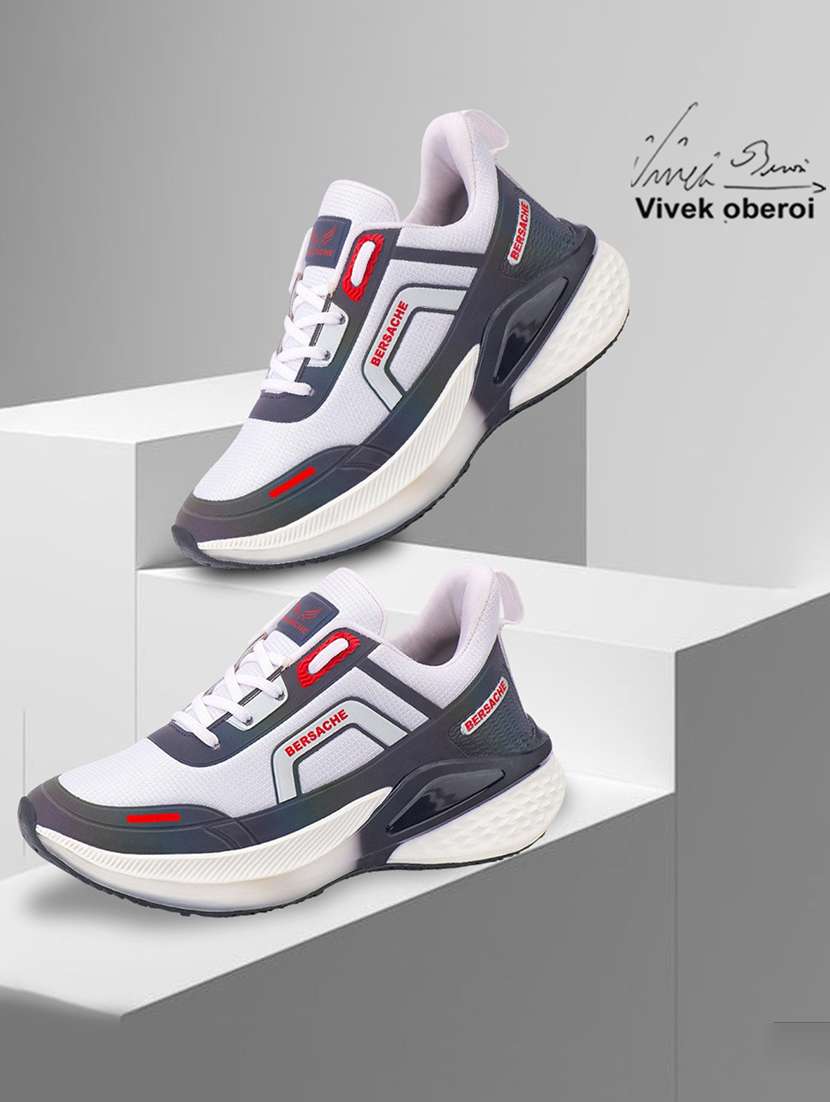 men white lace up sport shoe