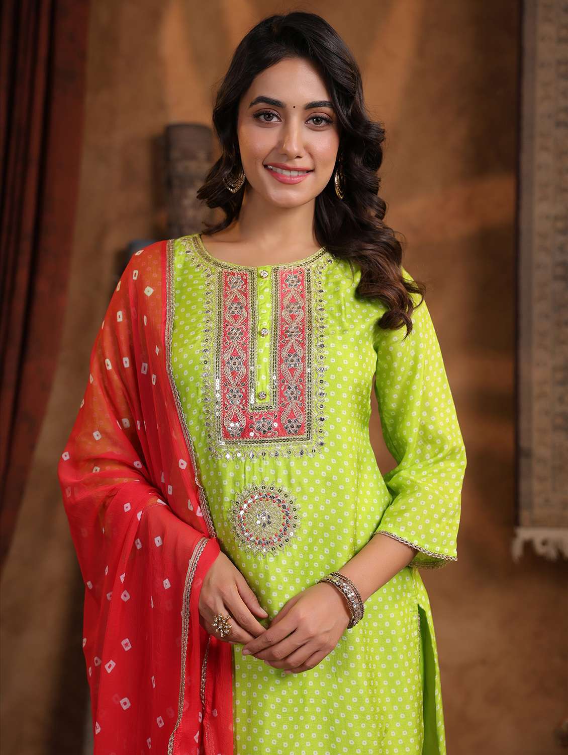 women bandhani three quarter sleeve kurta pant with dupatta set - 22179007 -  Standard Image - 5