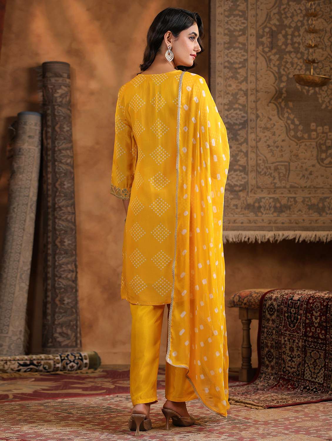 women bandhani three quarter sleeve kurta pant with dupatta set - 22179008 -  Standard Image - 5