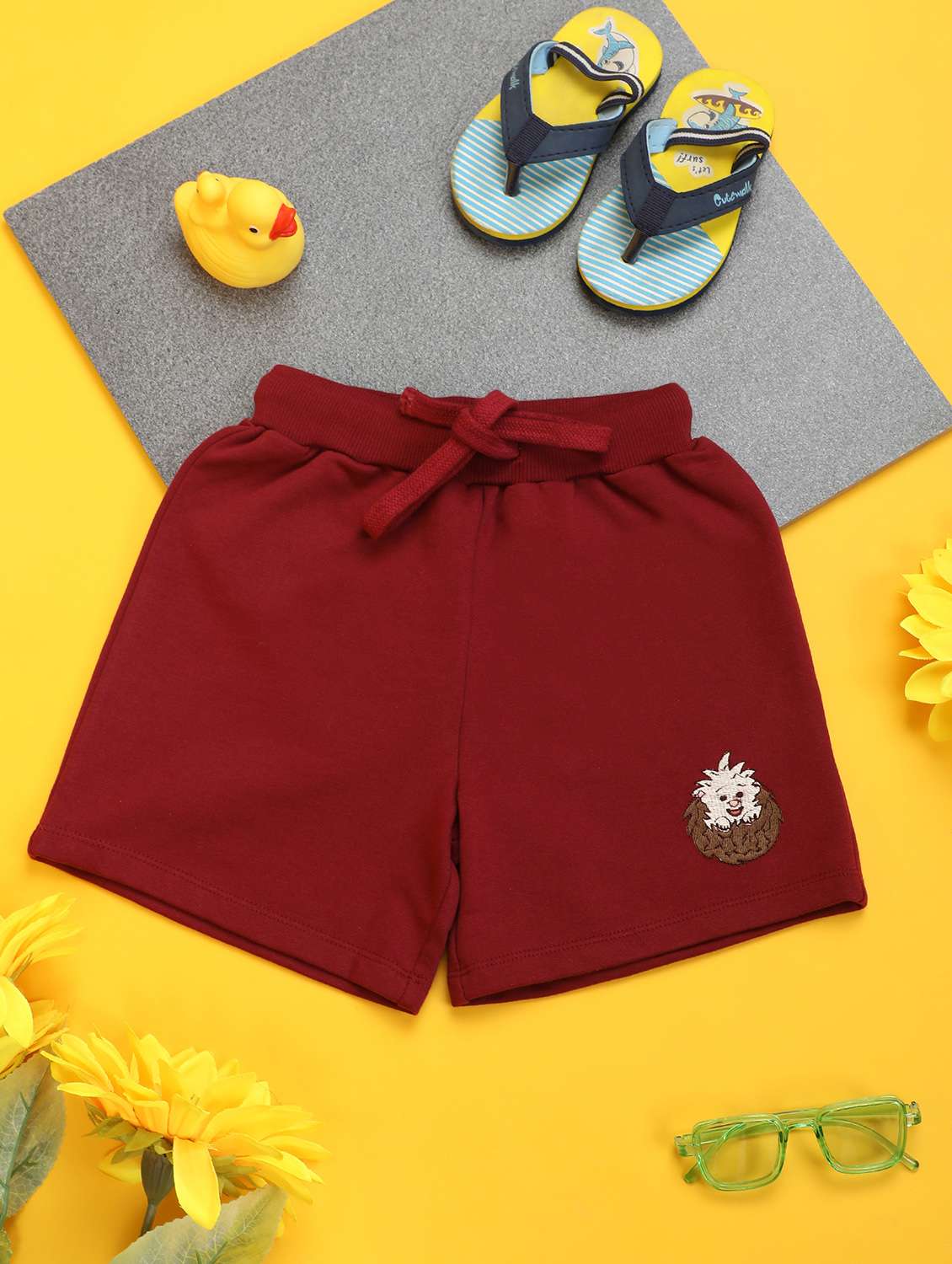 boys solid mid rise regular fit shorts 