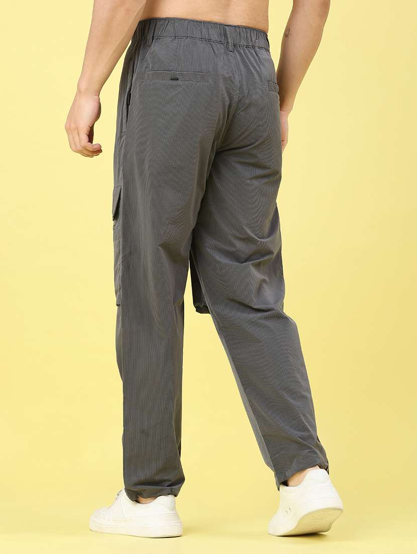 men solid mid rise regular fit cargo  - 22179569 -  Standard Image - 3