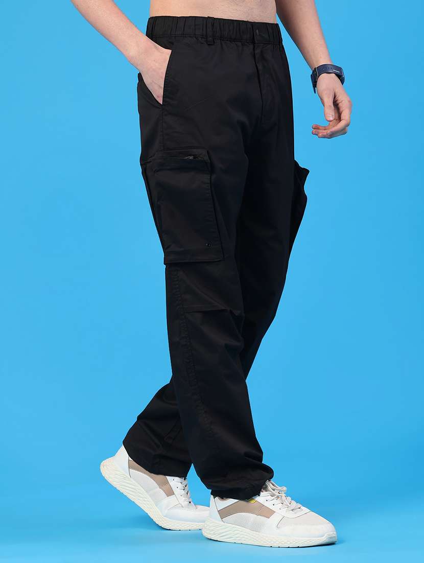 men solid mid rise regular fit cargo