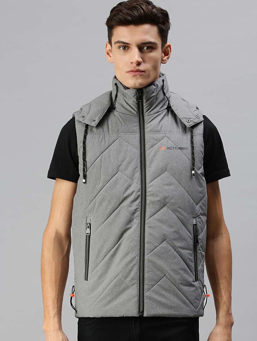 men solid sleeveless regular fit puffer jacket
