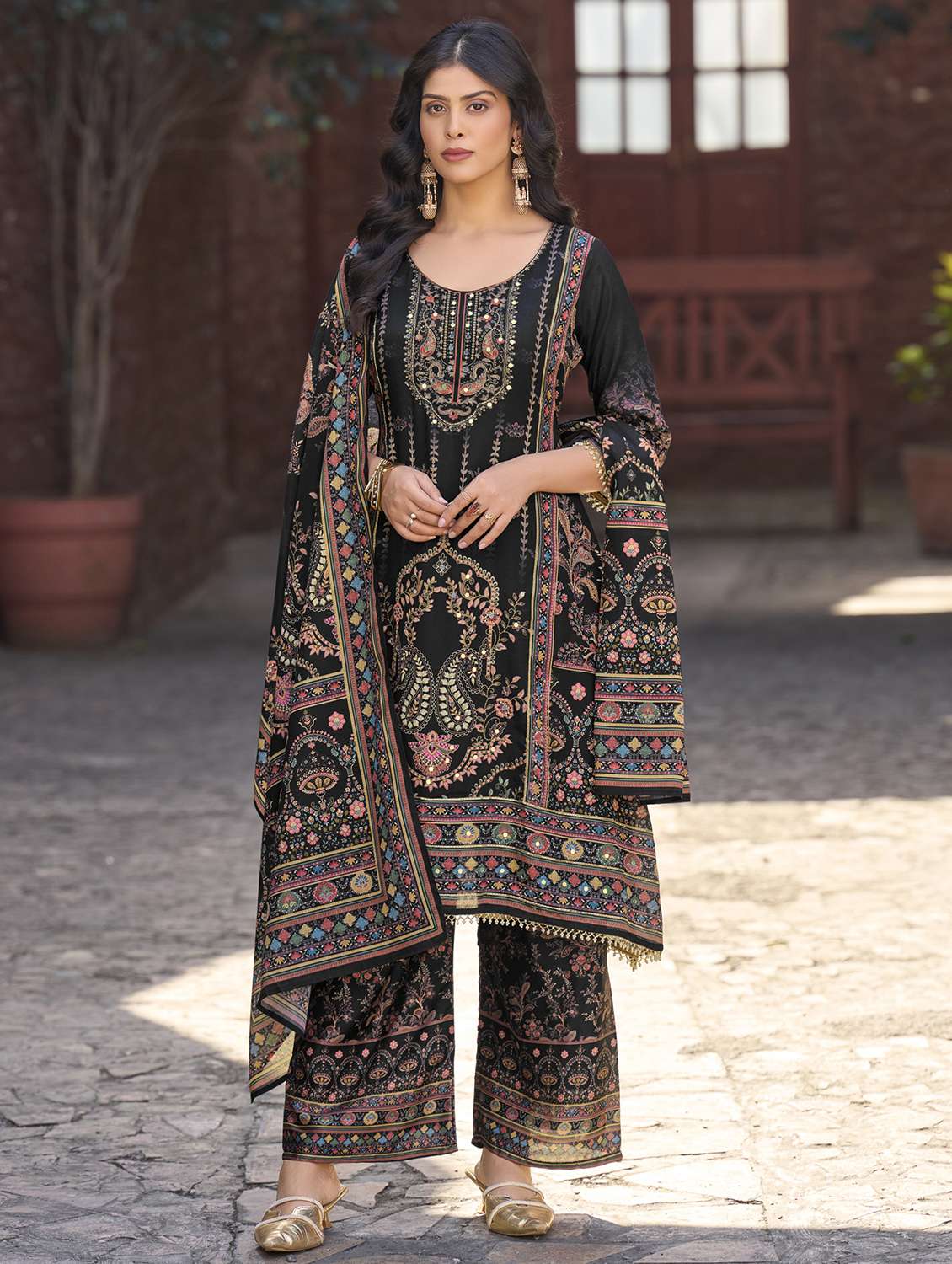 women printed three quarter sleeve kurta palazzo with dupatta set