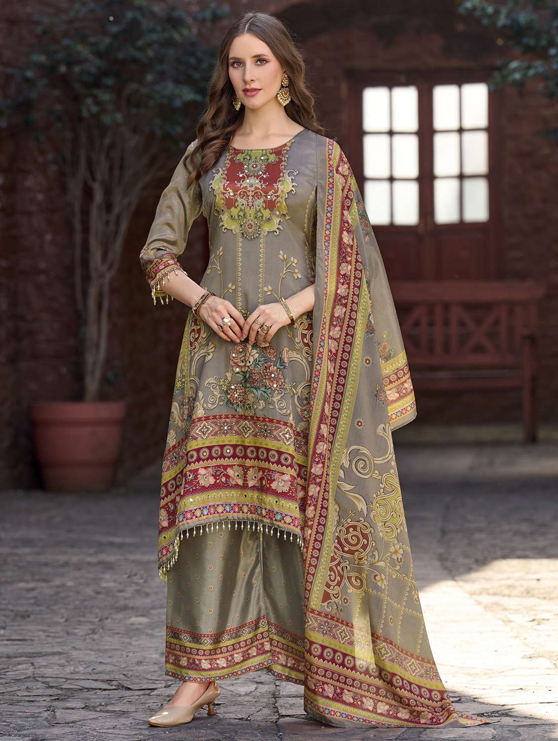 women printed three quarter sleeve kurta palazzo with dupatta set