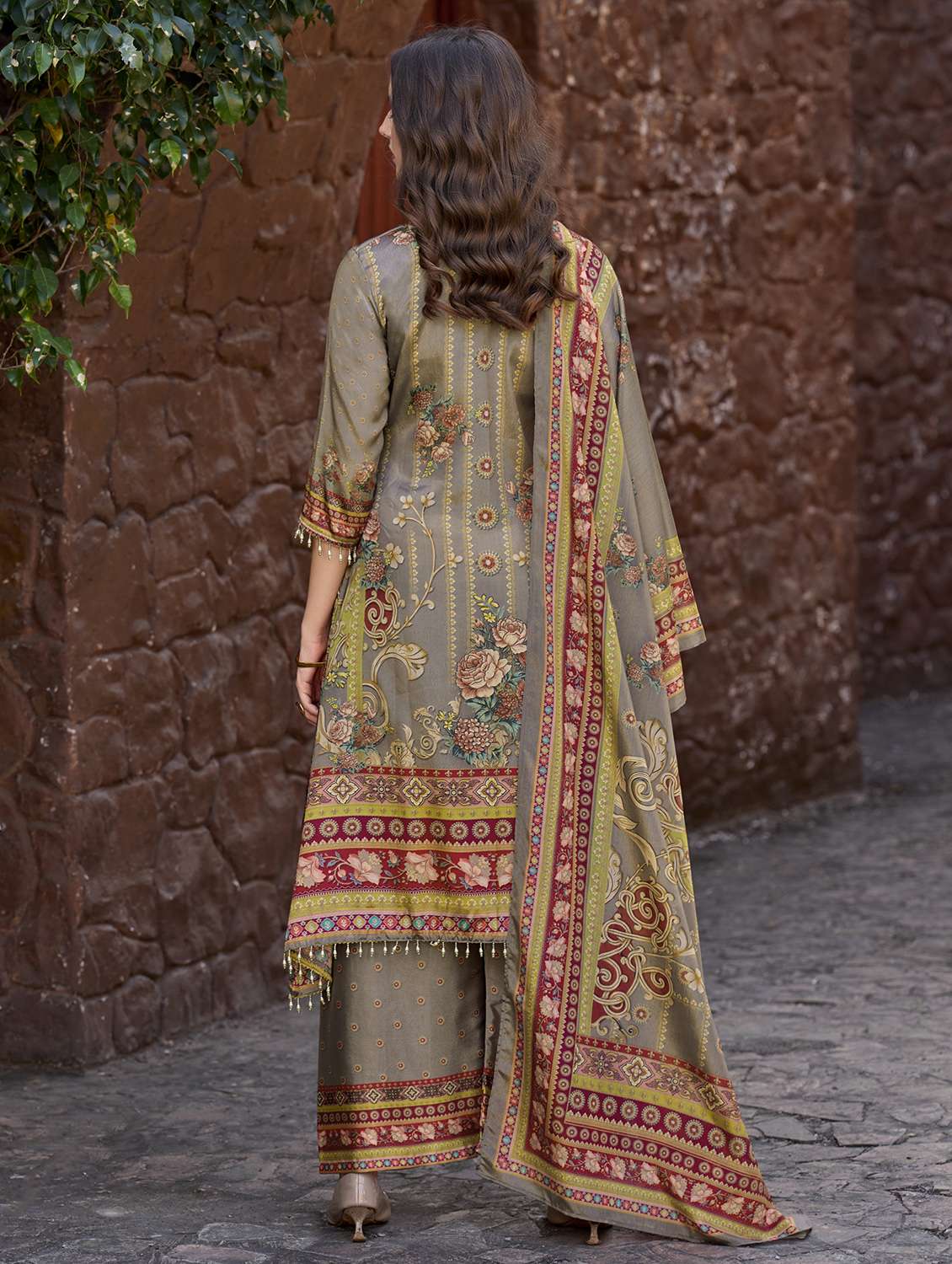 women printed three quarter sleeve kurta palazzo with dupatta set - 22179938 -  Standard Image - 3