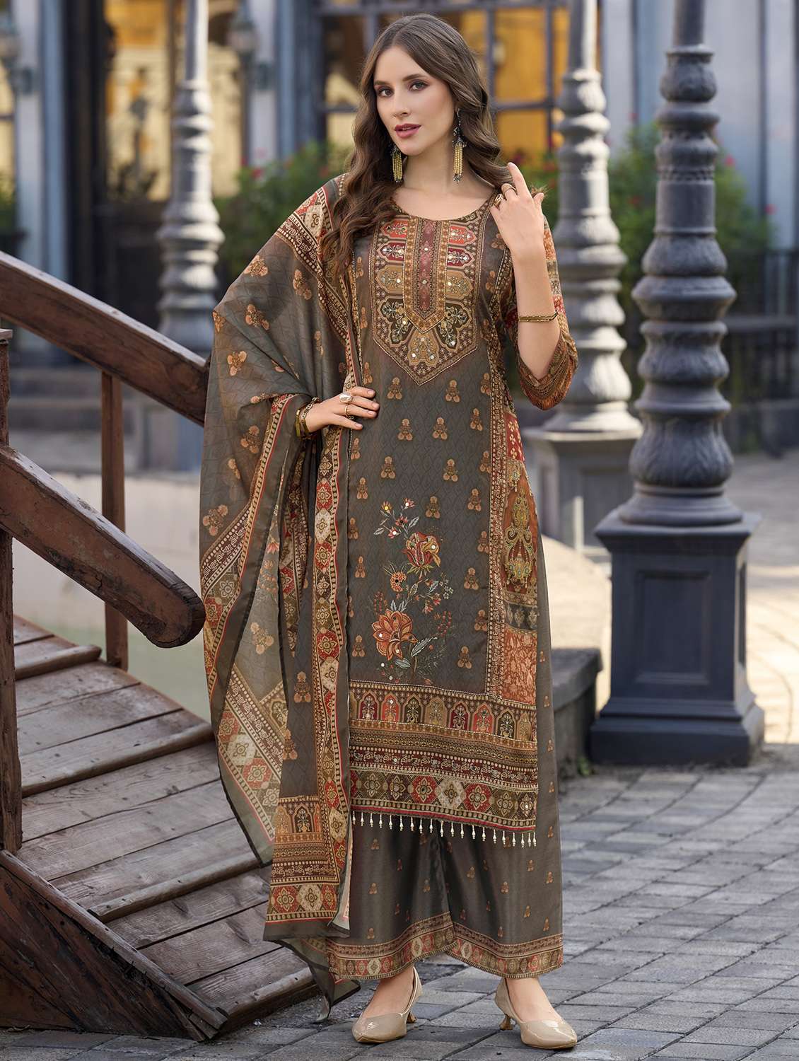women printed three quarter sleeve kurta palazzo with dupatta set - 22179940 -  Zoom Image - 0
