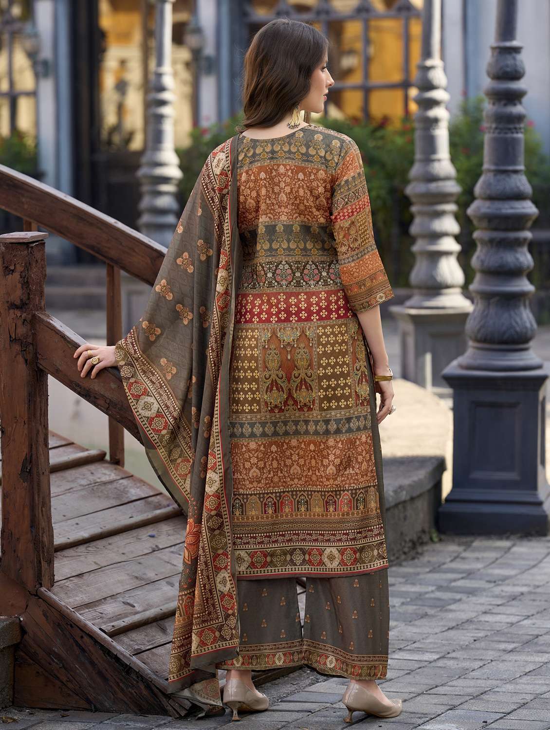 women printed three quarter sleeve kurta palazzo with dupatta set - 22179940 -  Standard Image - 3