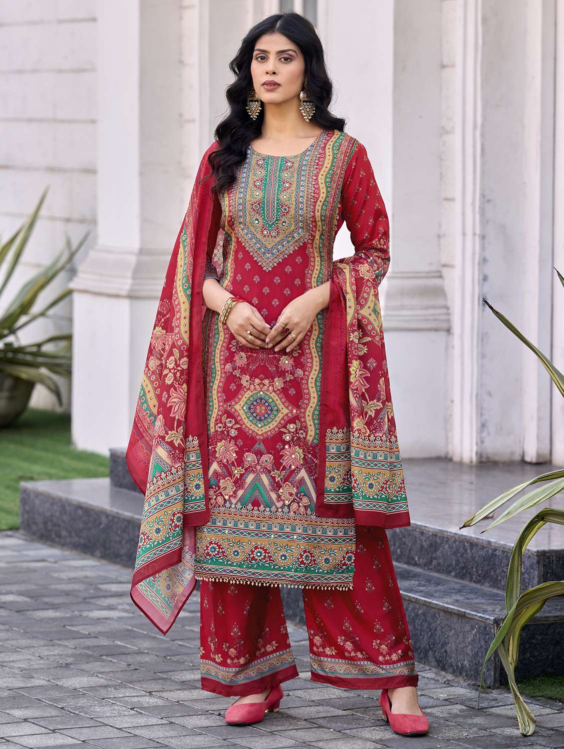 women printed three quarter sleeve kurta palazzo with dupatta set