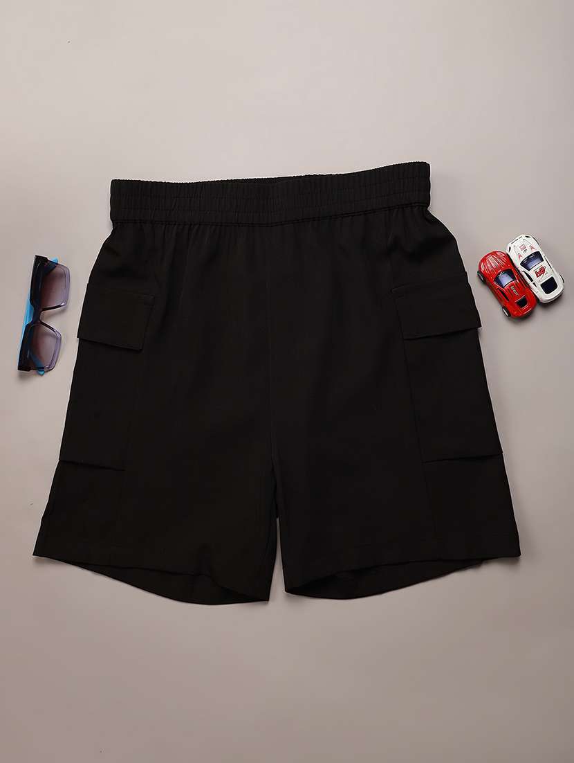 girls solid mid rise regular fit shorts 