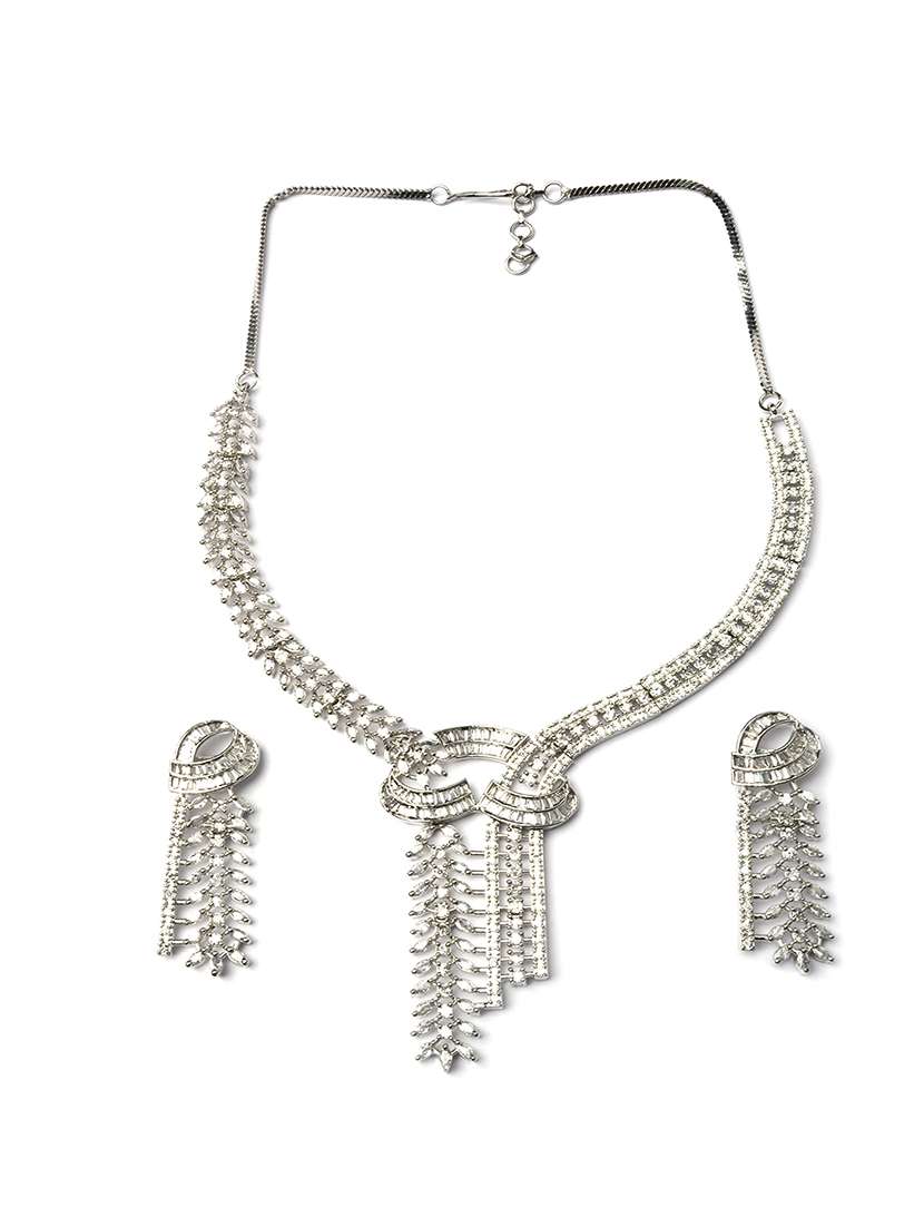 handcrafted cut diamond necklace set