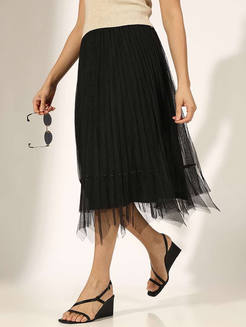 women black solid net flared skirt