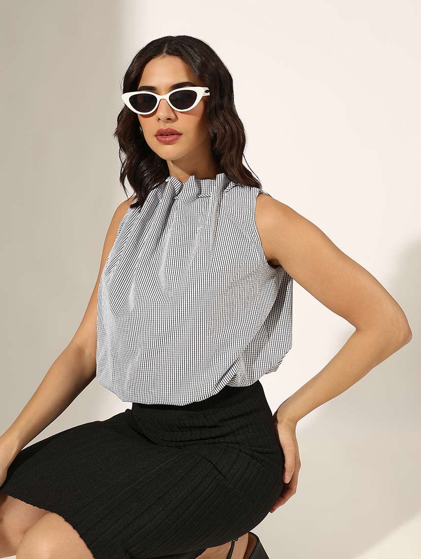 women checkered halter neck regular top