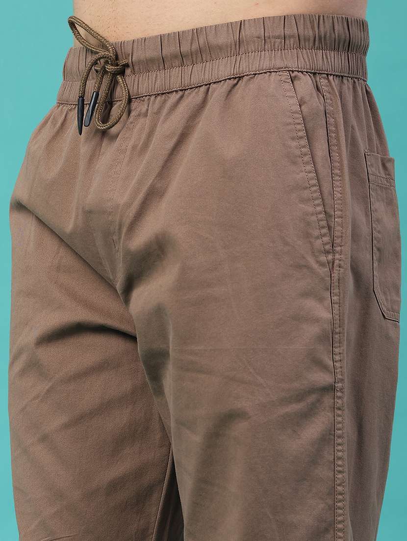 men solid mid rise regular fit jogger - 22180282 -  Standard Image - 5