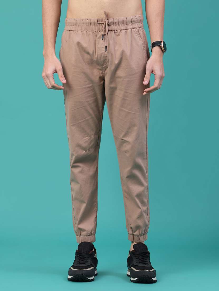 men solid mid rise regular fit jogger