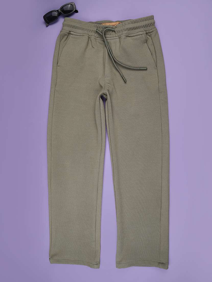 boys solid mid rise track pants