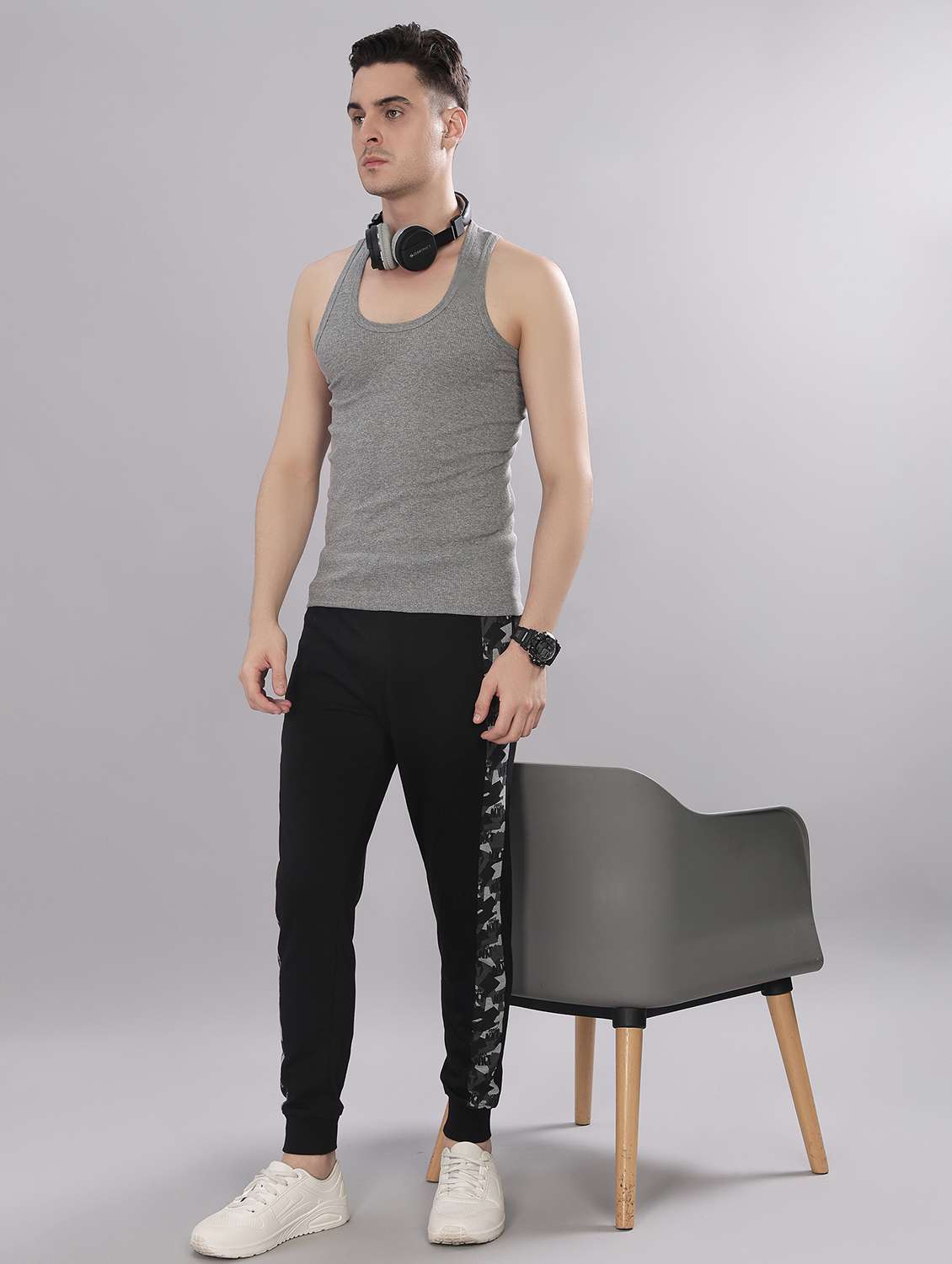 men pack of 8 solid sleeveless vest - 22180913 -  Standard Image - 3