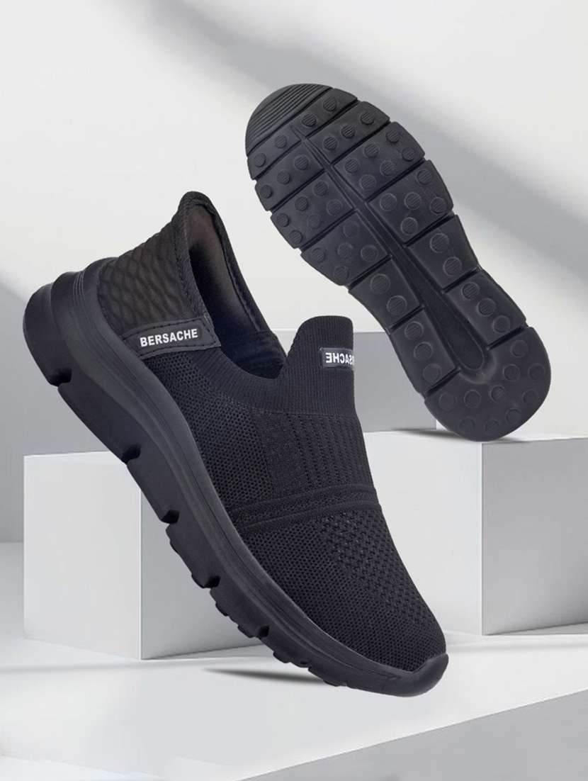 men black slip on sport shoe