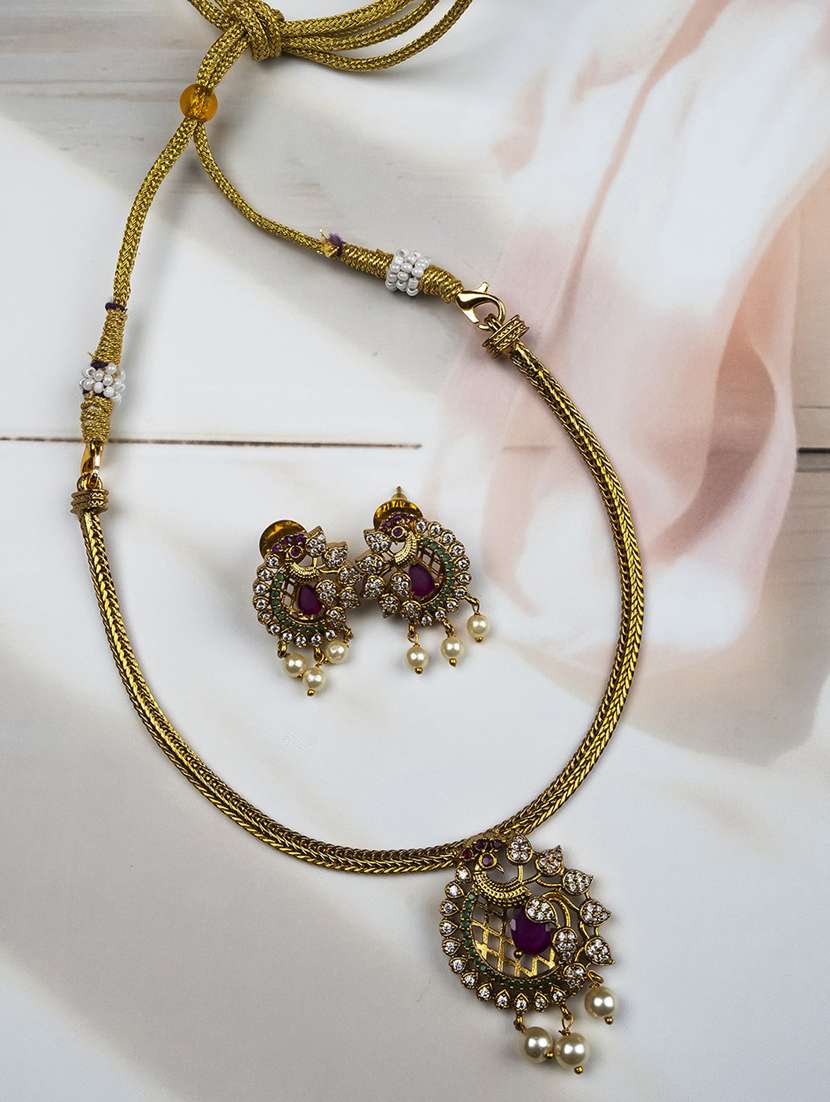 red alloy necklaces and earring