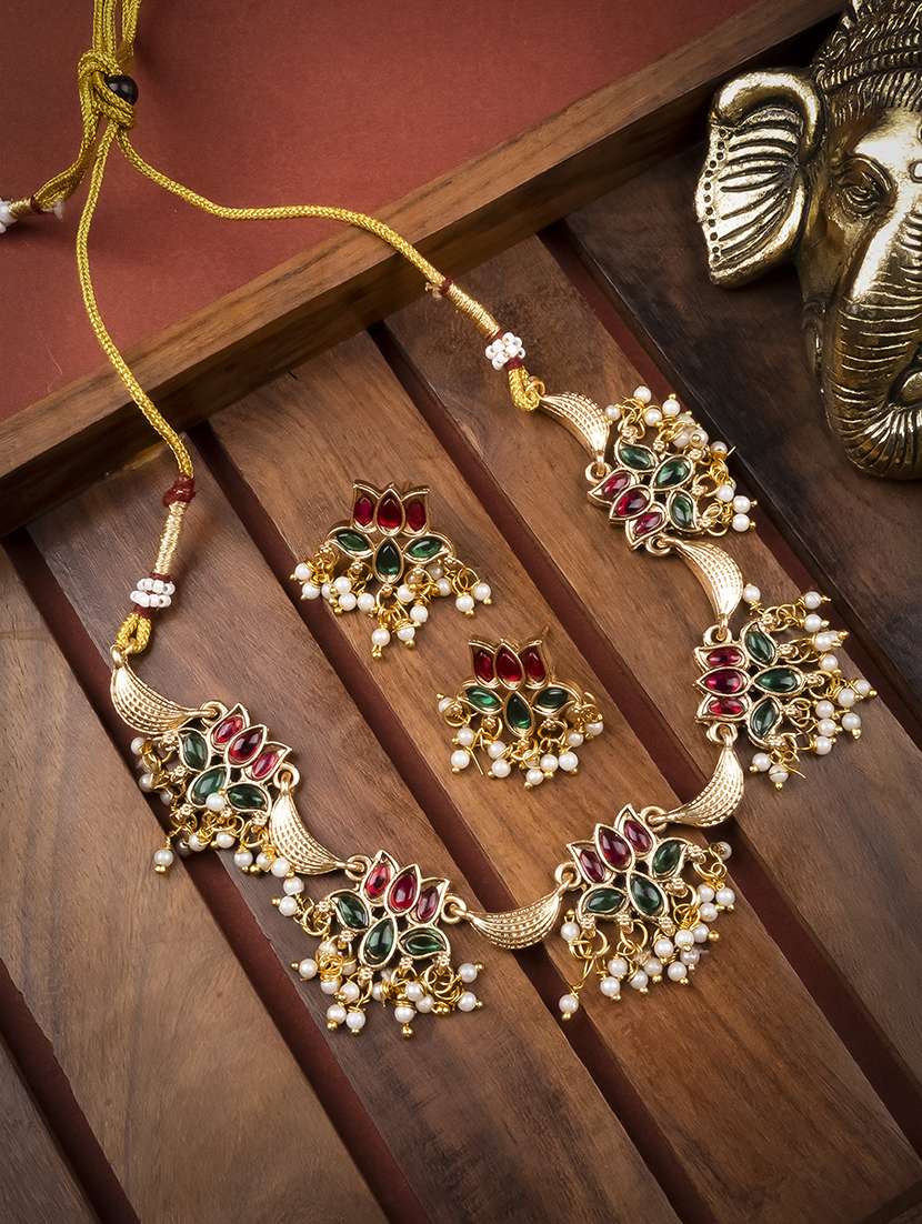 women alloy necklace and earrings set