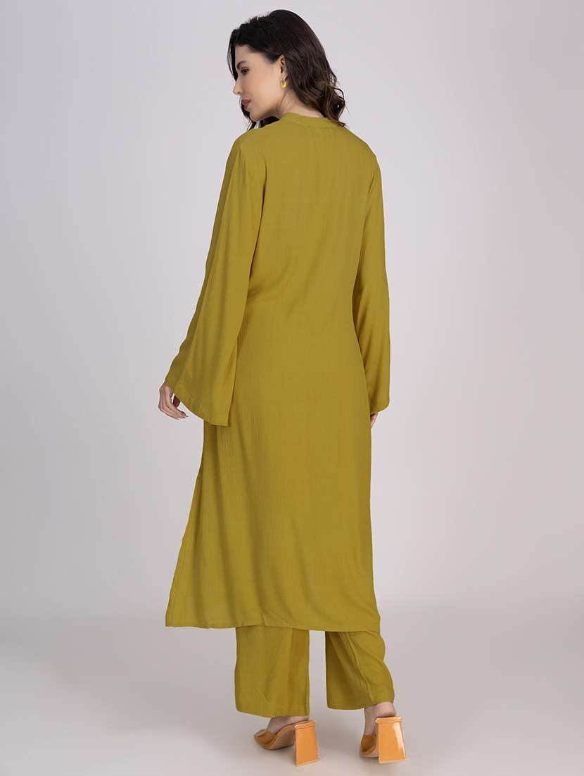 women solid bell sleeve a-line kurta - 22181383 -  Standard Image - 3