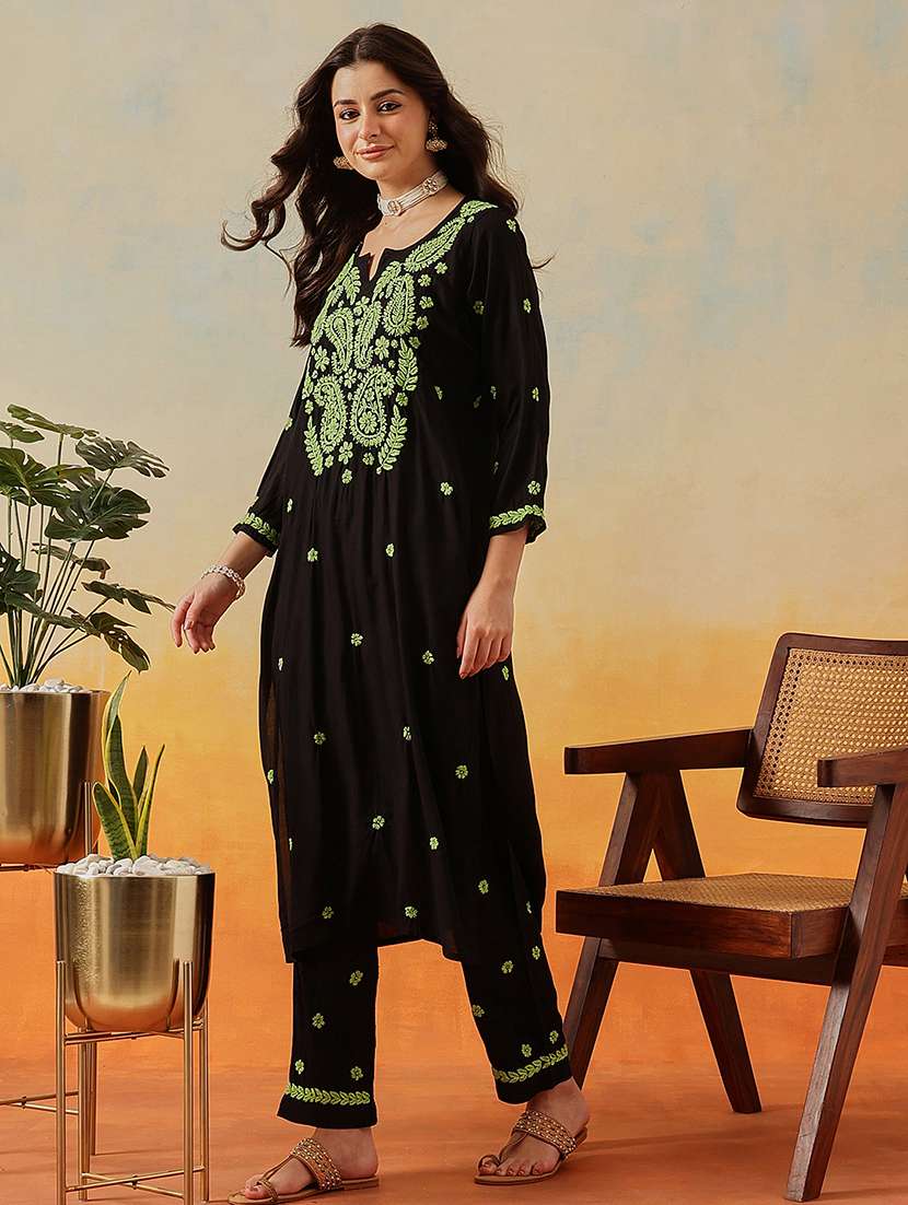 women solid with work long sleeve kurta pant set