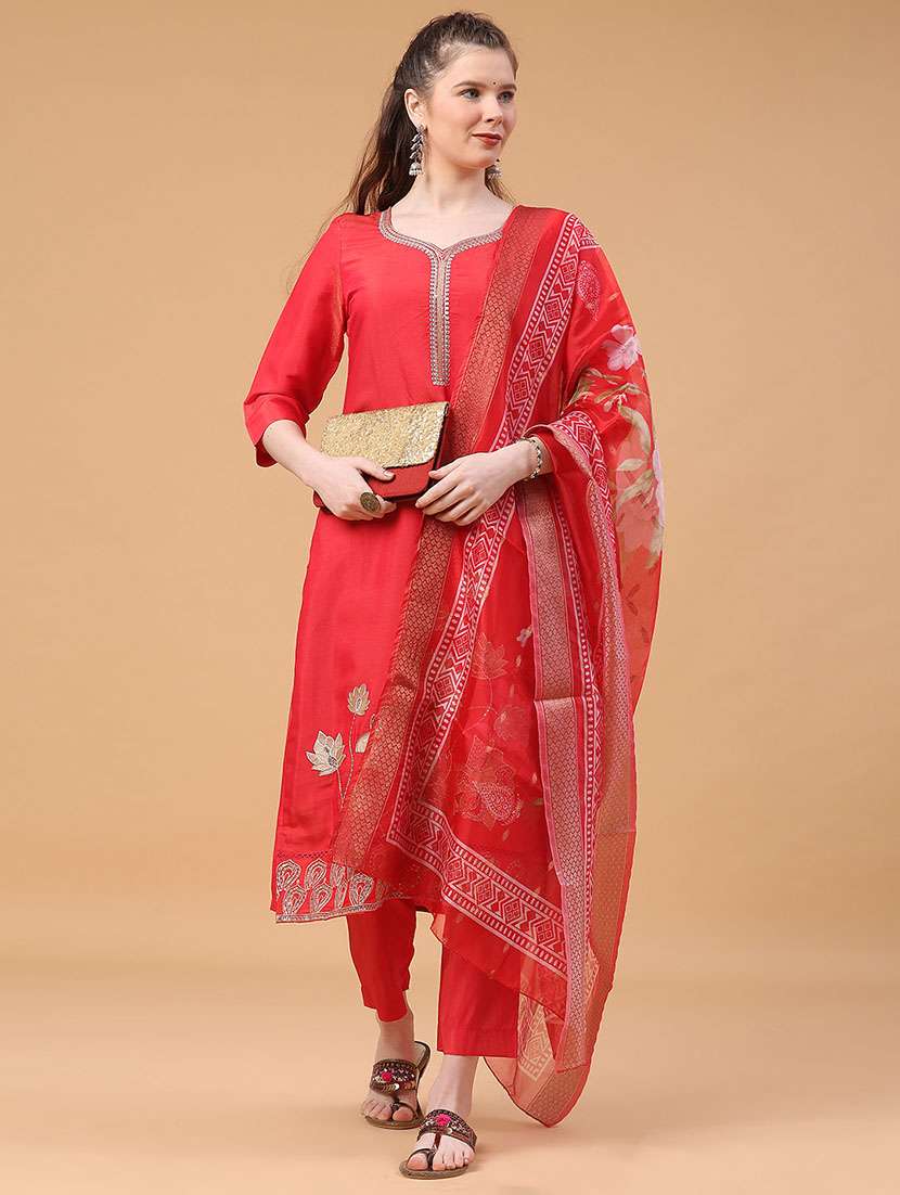 women solid with work three quarter sleeve kurta pant with dupatta set