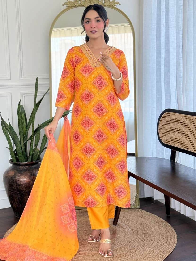 women bandhani three quarter sleeve kurta pant with dupatta set - 22182518 -  Standard Image - 3