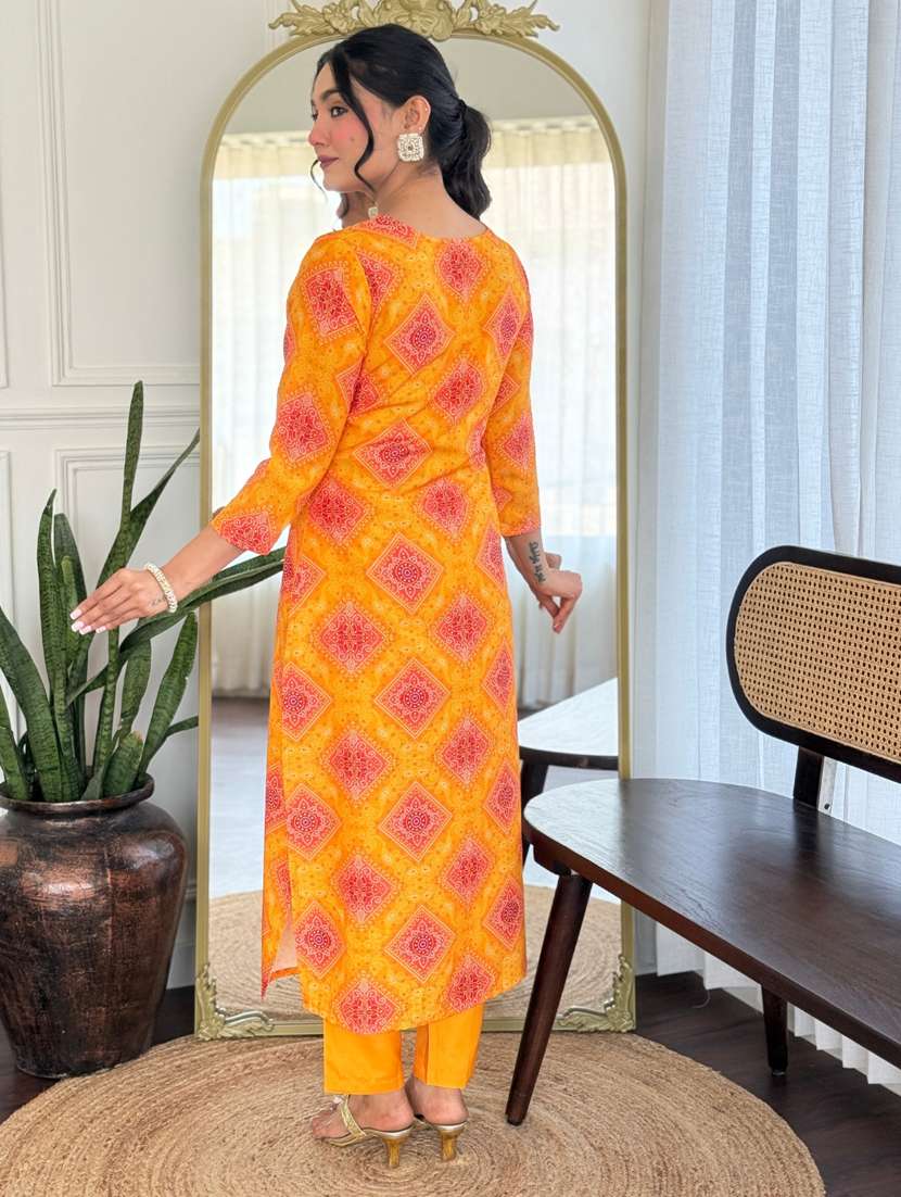 women bandhani three quarter sleeve kurta pant with dupatta set - 22182518 -  Standard Image - 5
