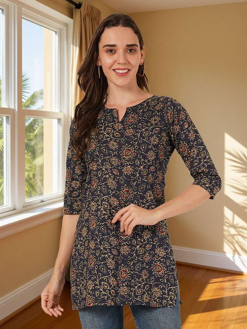 women printed three quarter sleeve straight kurti
