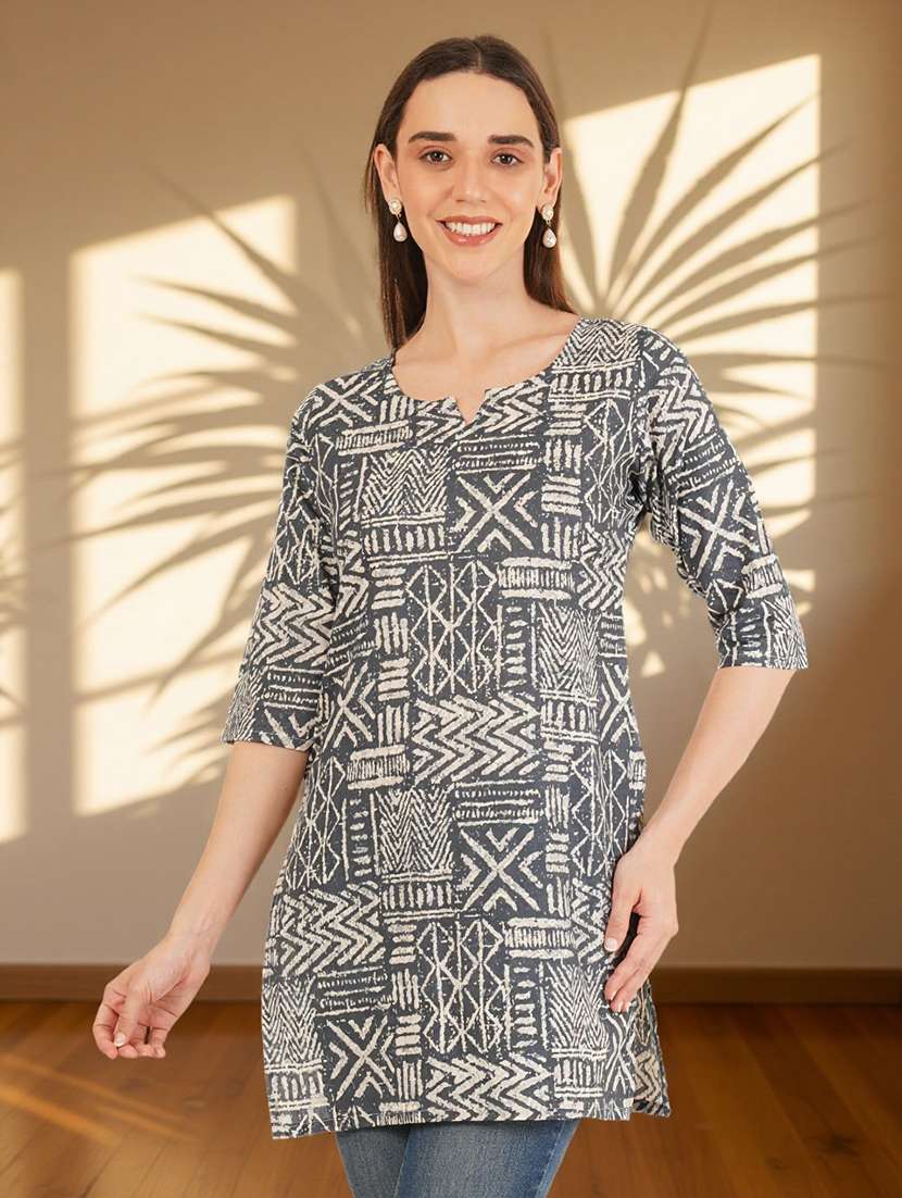 women printed three quarter sleeve straight kurti