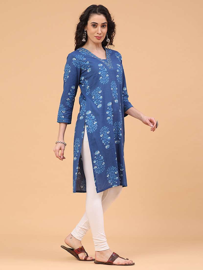 women floral three quarter sleeve straight kurta - 22182950 -  Standard Image - 3
