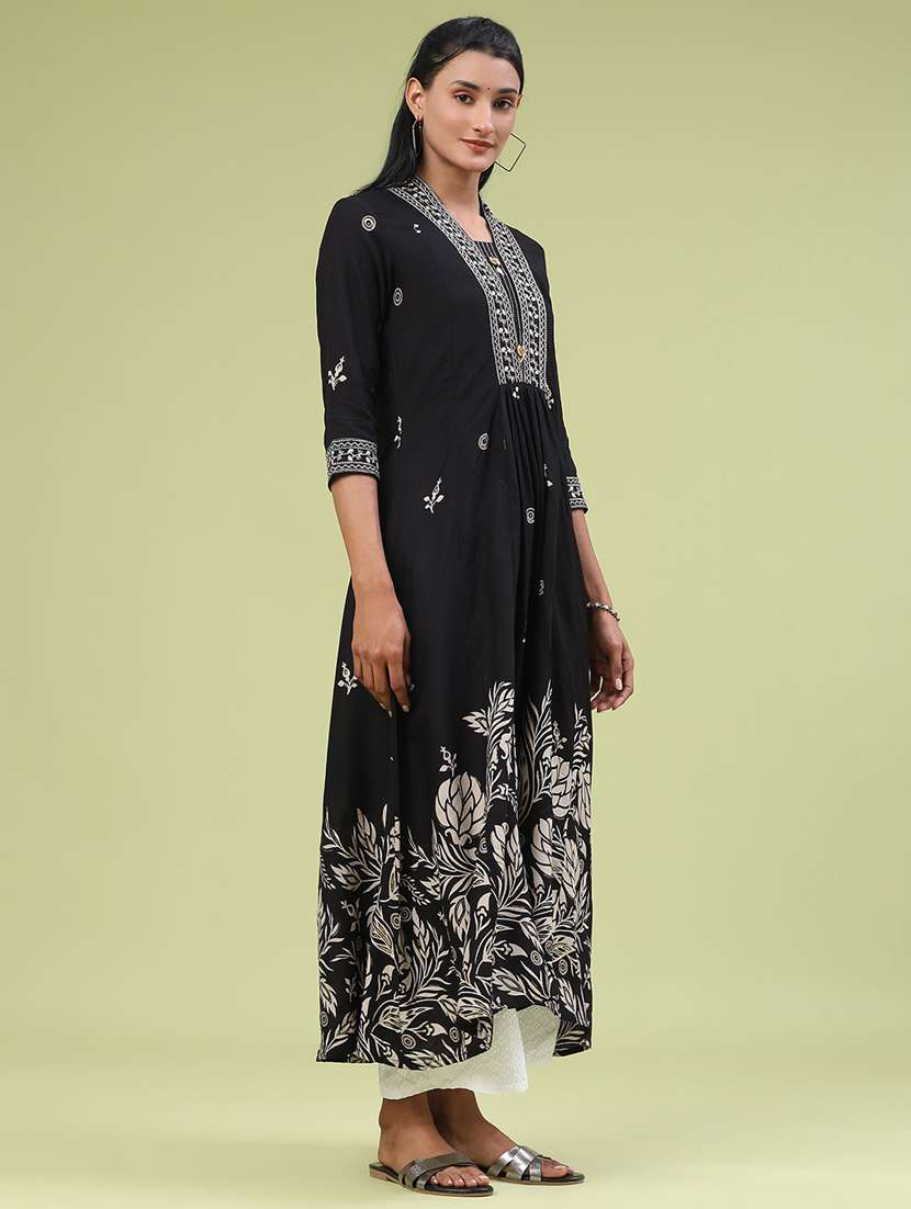 women floral three quarter sleeve flared kurta  - 22183276 -  Standard Image - 3