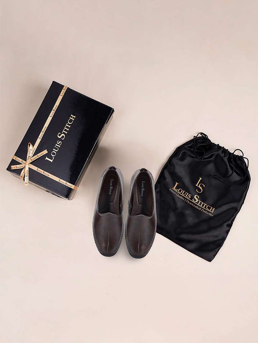 men brown slip on mojari - 22183282 -  Standard Image - 5