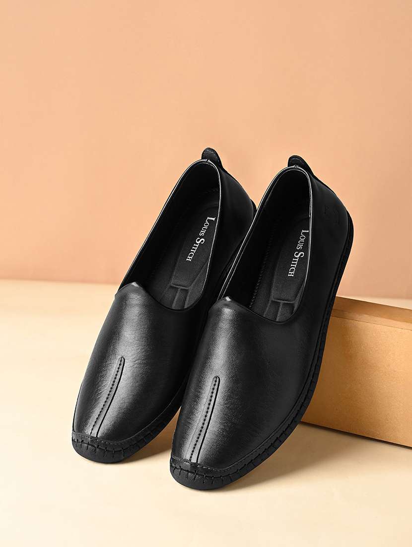 men black slip on mojari